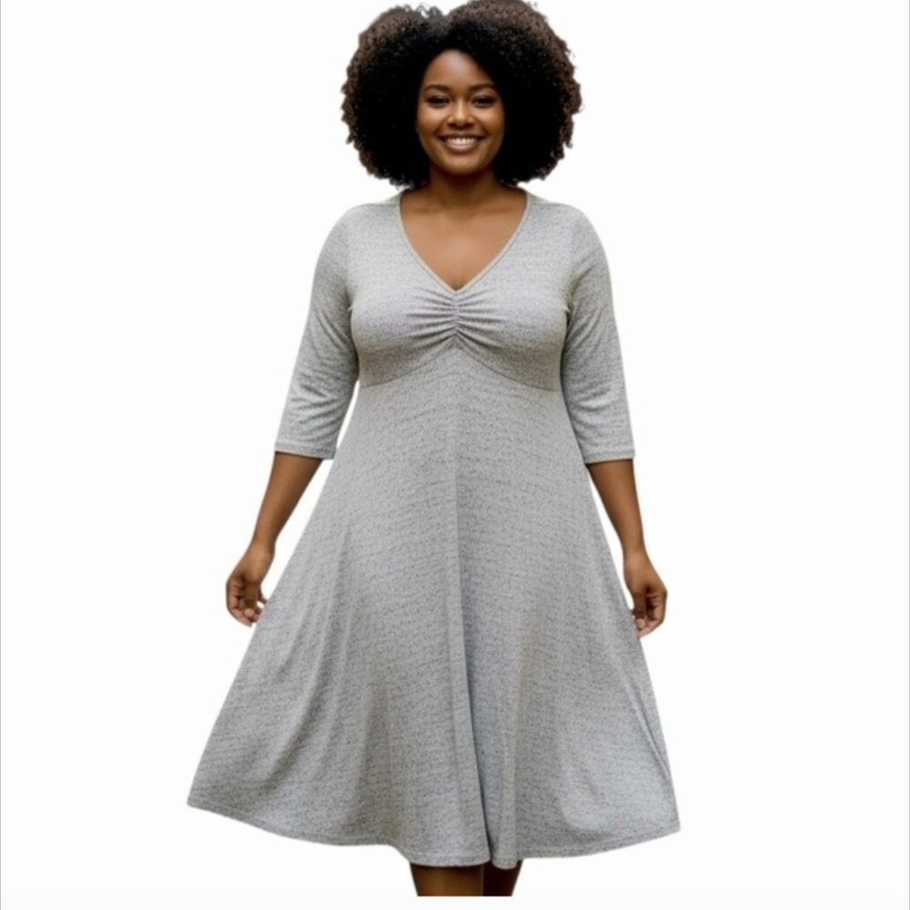 Torrid Light Gray 3/4 Sleeve Dress with‎ Ruched Bust